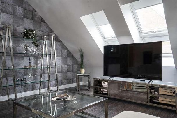 The Leasowes, Main Street, Solihull, B90 - Photo 1