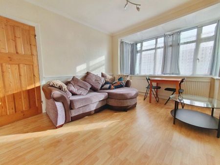1 bedroom property to rent - Photo 2