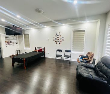 For Lease - 13 Maynada Road, Brampton, Ontario - Photo 2