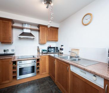2 bedroom apartment to rent - Photo 6