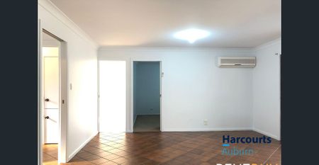 NEAT AND TIDY 3 BEDROOM GRANNY FLAT - Photo 4