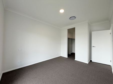 Brand New 3 Bedroom Duplex - Photo 4