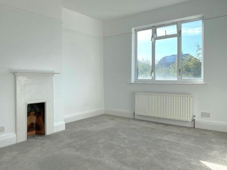 3 bedroom House To Let - Photo 3