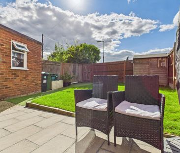 3 bedroom terraced house to rent - Photo 3