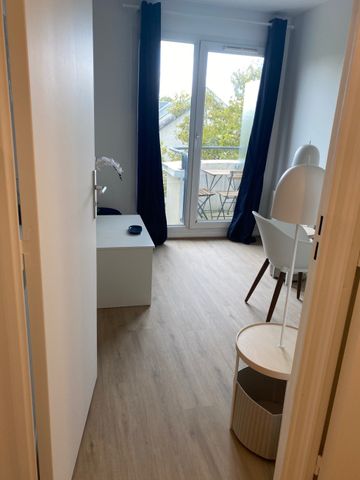LOCATION - STUDIO MEUBLÉ AVEC PETIT BALCON - RÉNOVÉ - SAINT MAURICE - Photo 2