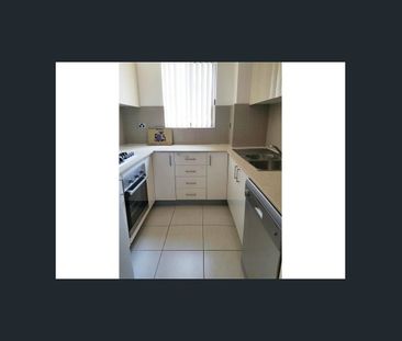 TWO STOREY APARTMENT LIVING WITH PREMIUM LOCATION! - Photo 3