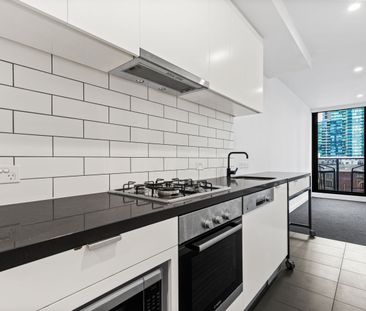 Modern 1-Bedroom Apartment with City Views in Southbank - Photo 2