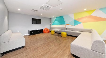 1 bedroom in a flat share to rent - Photo 3