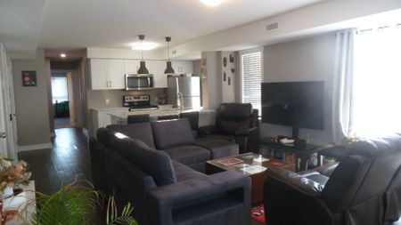 For Lease - 361 Lancaster Street Unit# B4, Kitchener, Ontario - Photo 3