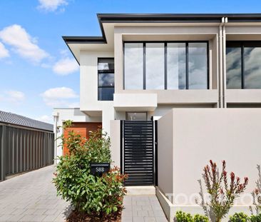 Modern Living just minutes to the CBD! - Photo 2