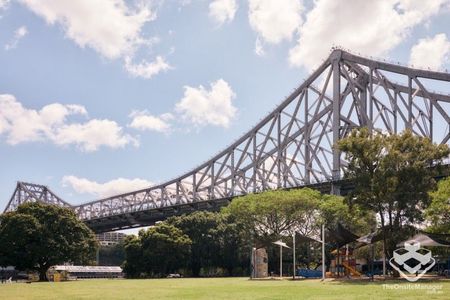 Brisbane River Views, Modern Finishes & A Brilliant City Lifestyle! - Photo 4