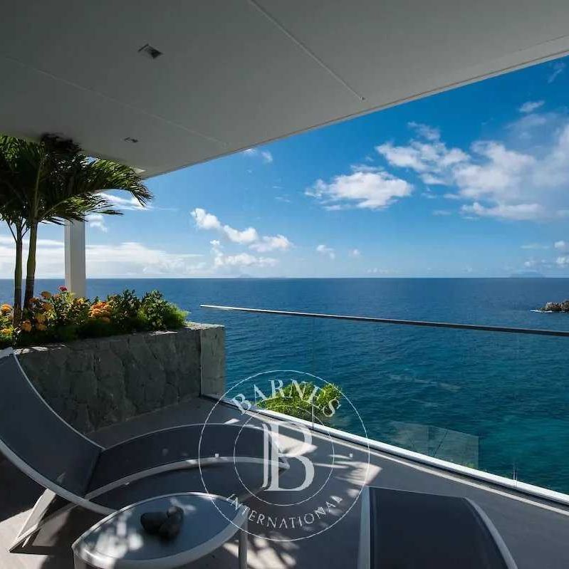 Villa avec vue d'exception à Gustavia. - Photo 1