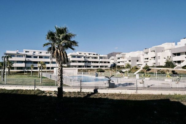 Alquiler de ático en Calle Copa Ryder - Photo 1