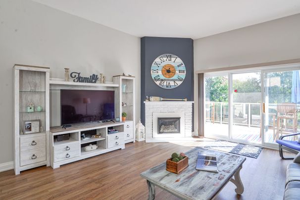 For Lease - 4 Paradise Boulevard Unit# 6, Ramara, Ontario - Photo 1