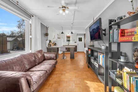 For Lease - 58 De La Salle Boulevard, Georgina, Ontario - Photo 4