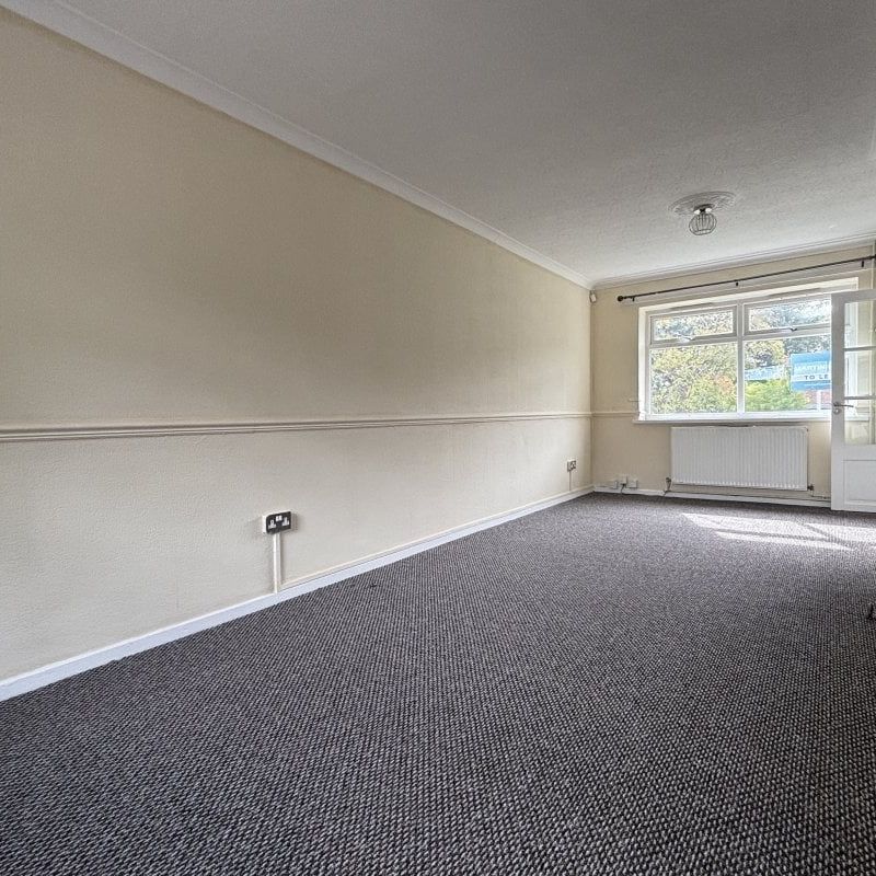 Corfe Close - Photo 1