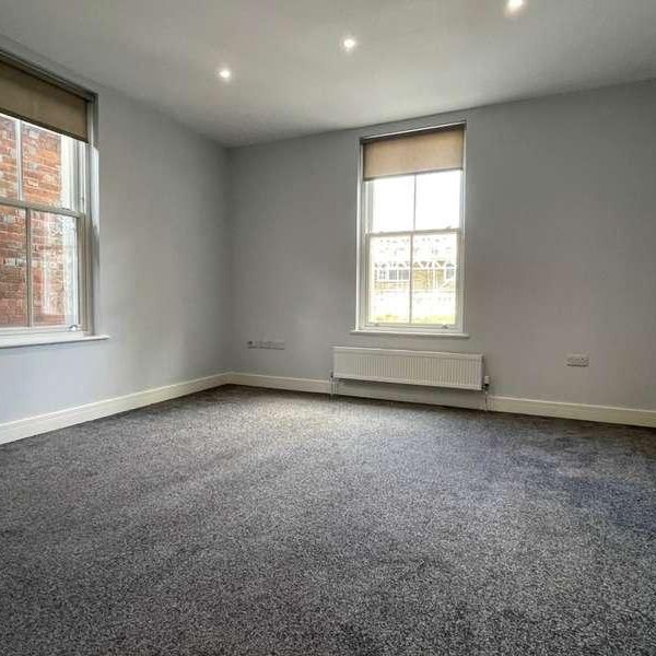Oakfield Street, Blandford Forum, DT11 - Photo 1