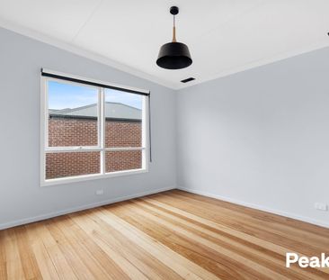 Centrally Located - Photo 3