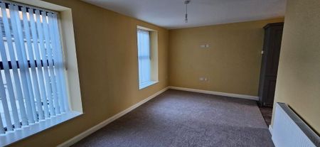 First & Second Floor Apartments, 22a & 22b Main Street, Dromore, Omagh, BT78 3AE - Photo 4