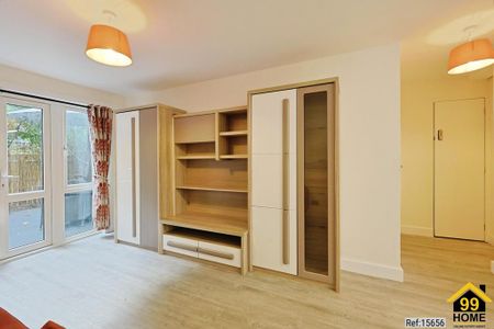 1 bedroom flat to rent - Photo 3