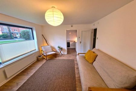 1 Bedroom Apartment Available Arranging tenancy - Photo 2