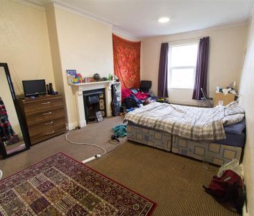 48 CARDIGAN ROAD Leeds - LS6 3AG - Photo 4