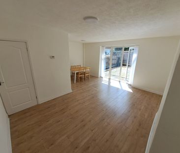 2 Bed Terraced House, West King Street, M3 - Photo 1