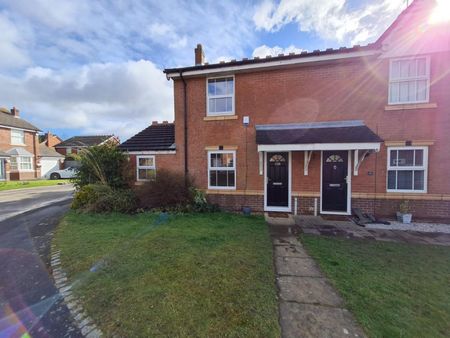 3 Bedroom Semi-Detached House - Photo 5