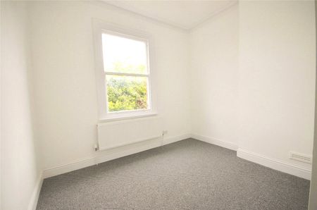 2, 6 Sherwood Avenue, Sale, Manchester, M33 2AJ - Photo 3