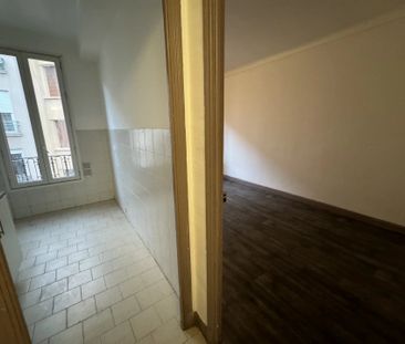 Exclusivité – Location studio au calme, Rue Marceau - Photo 2