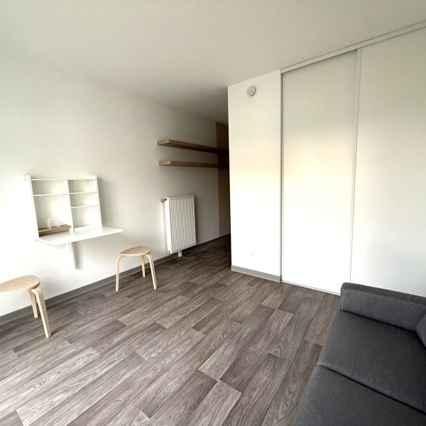 Location Appartement 1 pièce 18m² FRANQUEVILLE ST PIERRE 76520 - Photo 1
