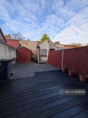 2 bedroom terraced house to rent - Photo 1