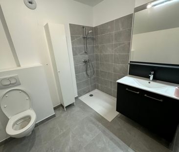 Location Appartement 2 pièces 49m² - Photo 4