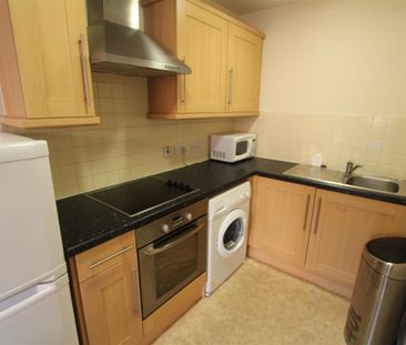Ahlux Court, Leeds City Centre, LS2 7QQ - Photo 5