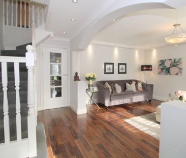 4 bedroom Detached house to rent - Photo 4