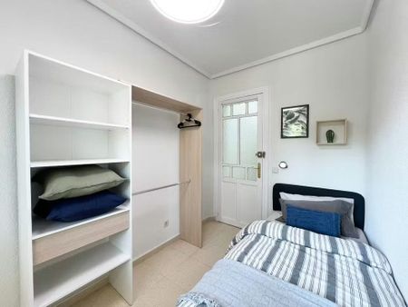 Avenida de Valladolid, Madrid, Community of Madrid 28008 - Foto 3