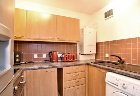 1 bedroom flat to rent - Photo 3