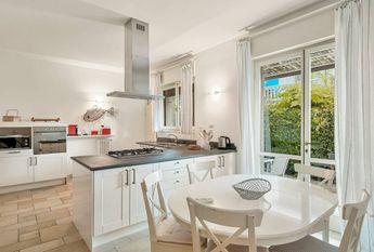 via solferino, 5, Forte dei Marmi, Tuscany 55042