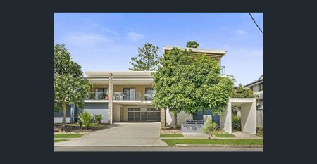 Fully Furnished /self contained | Boutique Apartment | LOCATION - Photo 4