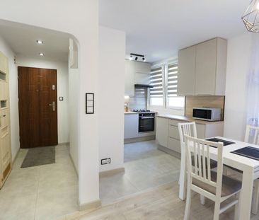 Funkcjonalne i przytulne mieszkanie w centrum miasta - Photo 4