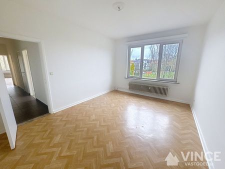 Ruim hoekappartement met maar liefst 3 slaapkamers en prachtig uitzicht - Photo 2