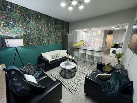 8 bedroom house to rent - Photo 3