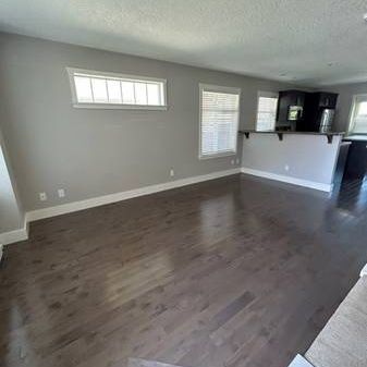 2 Bedroom Townhome in Duncan - Photo 1