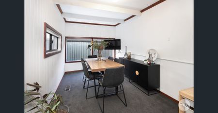 2 BEDROOM HOME NEAR LAKE WENDOUREE WITH FULLY RENOVATED KITCHEN AND BATHROOM - Photo 2