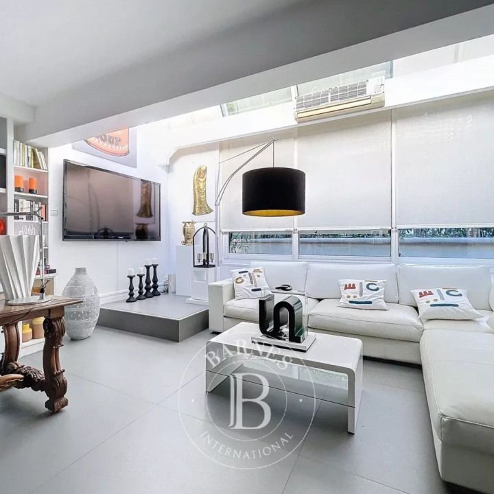 Appartement • Muette Sud - Photo 1