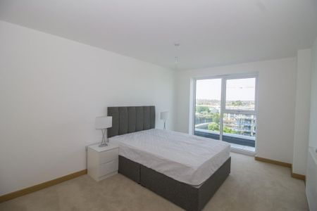 3 bedroom flat to rent - Photo 2