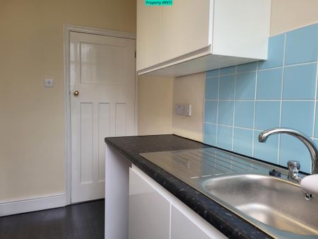 3 bedroom terraced house to rent - Photo 5