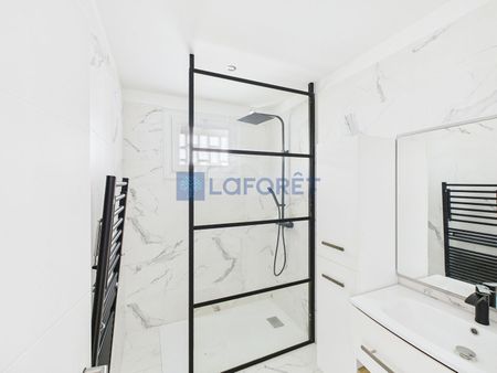 Location Appartement 4 pièces 90m² - Photo 2