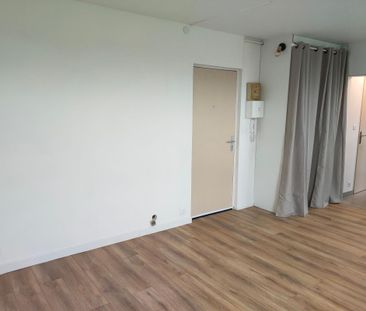 Location Appartement 1 pièce 28m² HARFLEUR 76700 - Photo 4