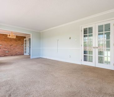 For Lease - 5638 Appleby Line, Burlington, Ontario - Photo 3